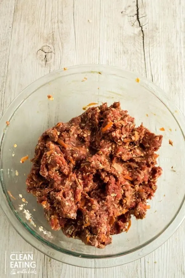 clean eating meatballs in tomato sauce baked in the oven 